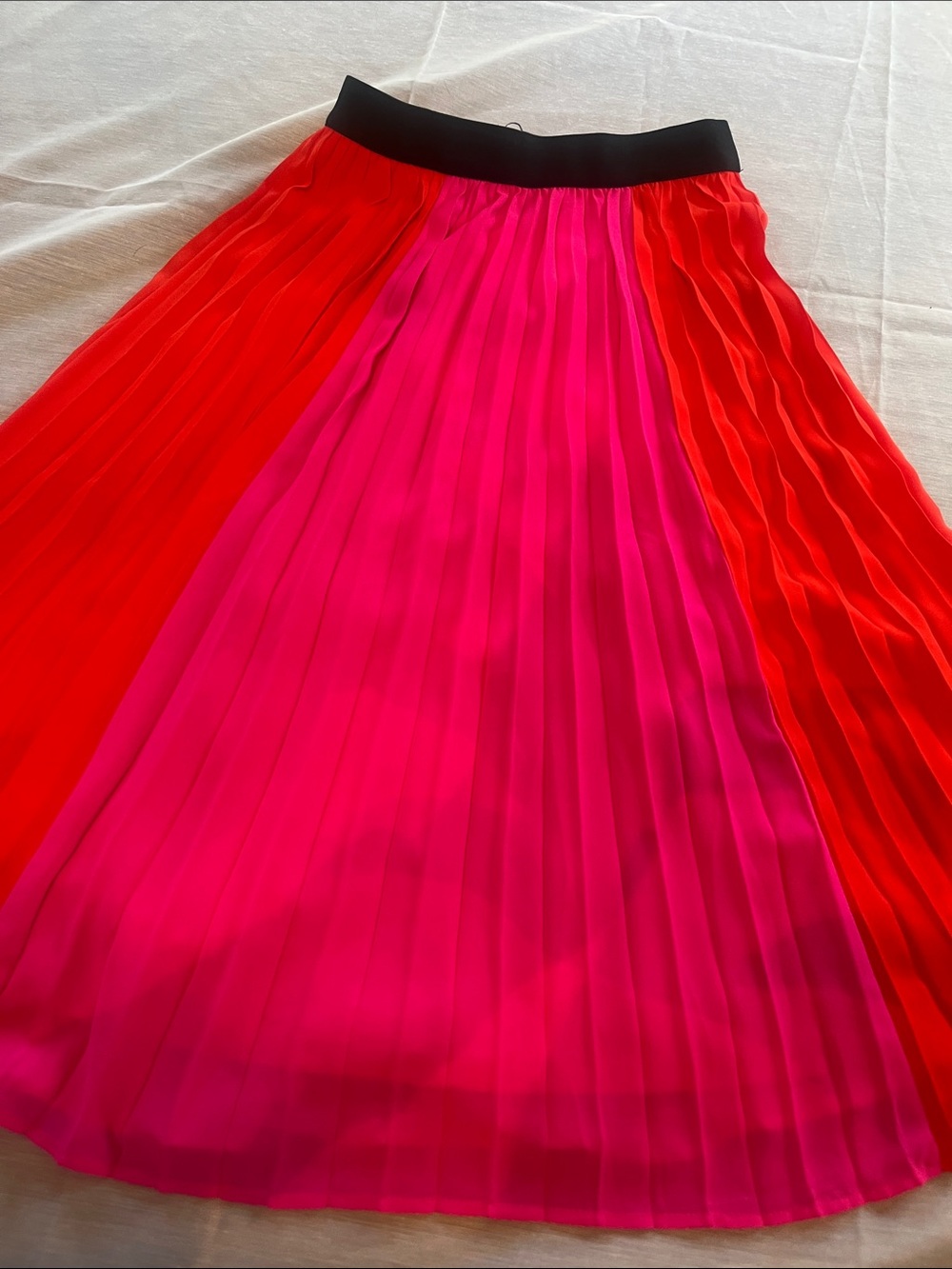 Colorblock Pleated A-Line Skirt in Fuchsia& Orange with Black Elastic Waistband
